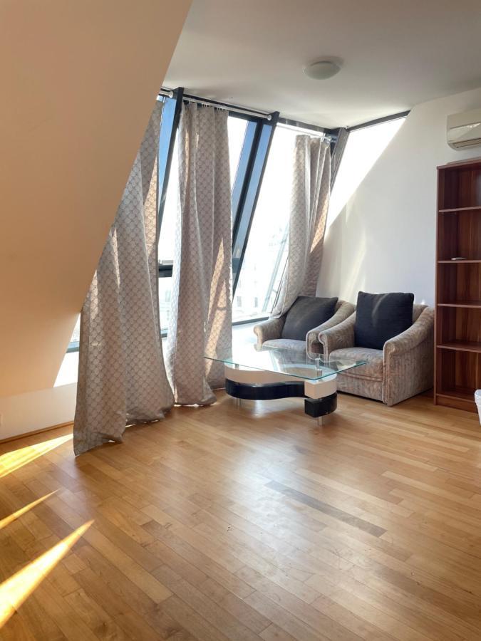 Rooftop Room With Terrace. Виена Екстериор снимка